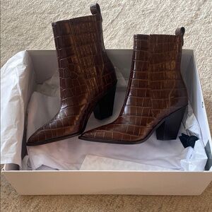 Veronica Beard Brown Heeled Croc-Embossed Boots